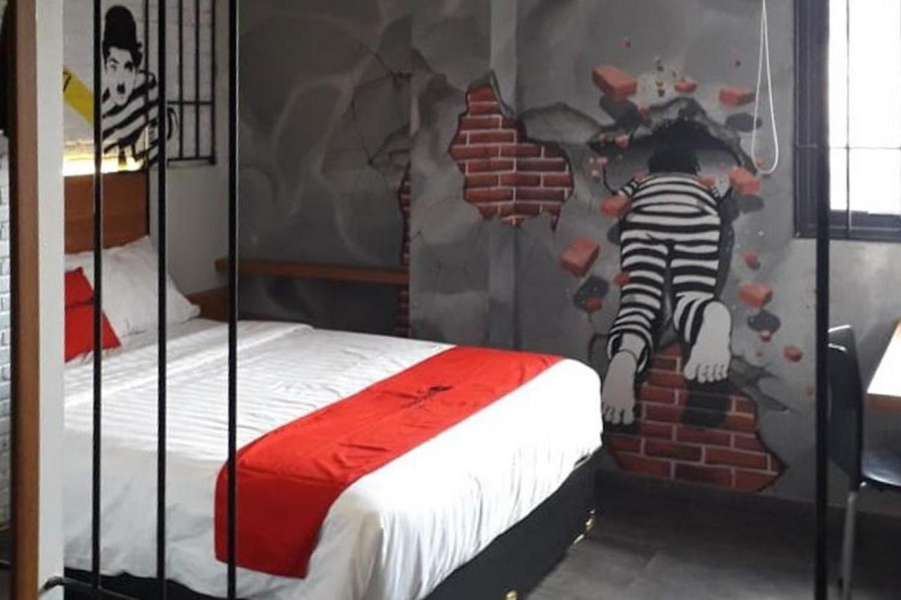 Reddoorz Plus @ Doorman Guest House 반둥 외부 사진